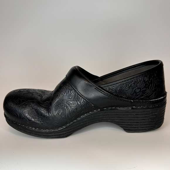 Dansko LT Nursing Clogs Womens 38 Black Floral Tooled Comfort Slip On Elevated - Picture 9 of 9